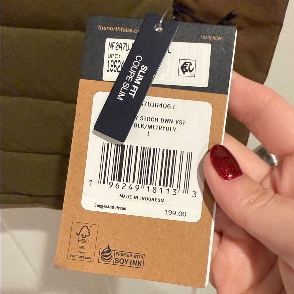 The North Face Black and Brown Lightweight Puffer Vest - Picture 4 of 4
